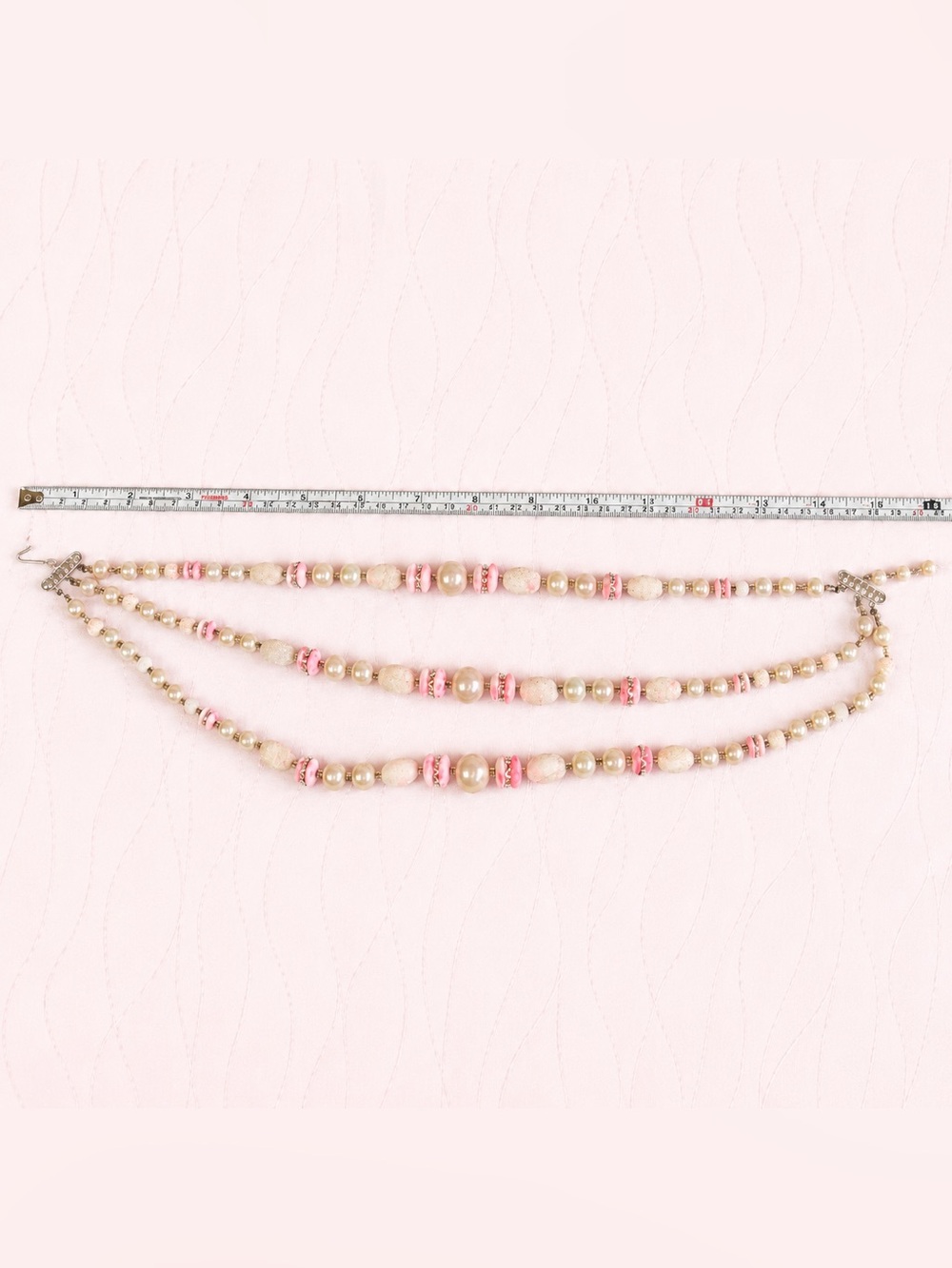 Vintage Japan Frosted Pink, Cream & Silver 3 Stranded Beaded Necklace. - Picture 10 of 10